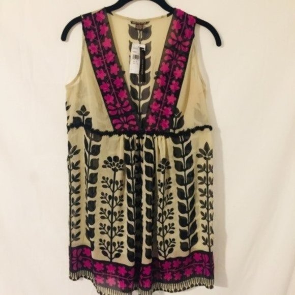 Coco & Chase | Tunic | Sleeveless Tunic - Picture 1 of 8